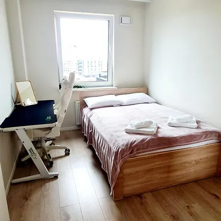 Praga Poludnie Family Apartment *